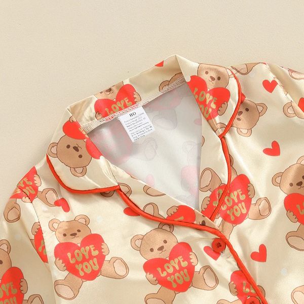 Girls Spring Autumn Pajama Sets Long Sleeve Lapel Button Up Shirt Heart Bear Print Pants Sleepwear 240325, Gold
Girls Spring Autumn Pajama Sets Long Sleeve Lapel Button Up Shirt Heart Bear Print Pants Sleepwear 240325, Gold