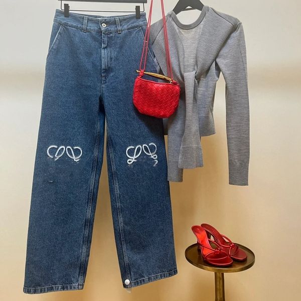 Women designer jeans loee 2024 new embroidered logo casual loose fitting straight leg denim pants for women, Blue
Women designer jeans loee 2024 new embroidered logo casual loose fitting straight leg denim pants for women, Blue