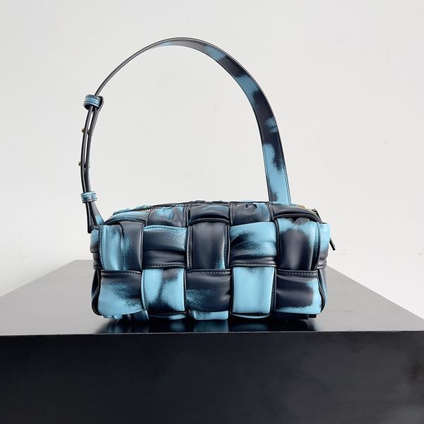 Mirror Quality Women Brick Cassette Shoulder Bags Leather Knitting Personal Designer High Quality Handbag Soft Calfskin Black Brown Zipper Handbag Purse, Color 2 
Mirror Quality Women Brick Cassette Shoulder Bags Leather Knitting Personal Designer High Quality Handbag Soft Calfskin Black Brown Zipper Handbag Purse, Color 2