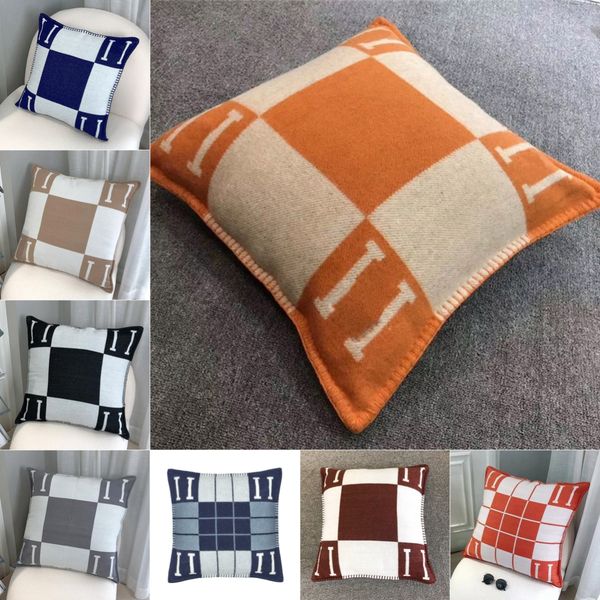 designer pillows decorative throw pillow Vintage Fleece Pillowcase Cover Case Covers Wool Pillowcases Sofa Home 45x45cm 65x65cm
designer pillows decorative throw pillow Vintage Fleece Pillowcase Cover Case Covers Wool Pillowcases Sofa Home 45x45cm 65x65cm