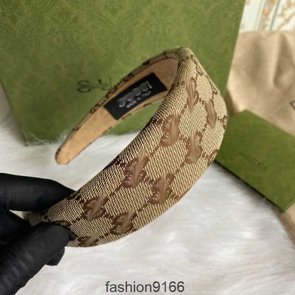 Brand Designers G Letter Hair Band Women Headband Material with Label Coffee Blue for Wholesale
Brand Designers G Letter Hair Band Women Headband Material with Label Coffee Blue for Wholesale