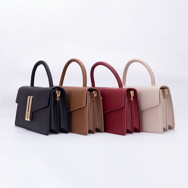 New Style Crocodile Grain Designer Shoulder Bags Ladies Famous Brands Fashion Crossbody Bags Chain Quality Bags for Women, Brown
New Style Crocodile Grain Designer Shoulder Bags Ladies Famous Brands Fashion Crossbody Bags Chain Quality Bags for Women, Brown