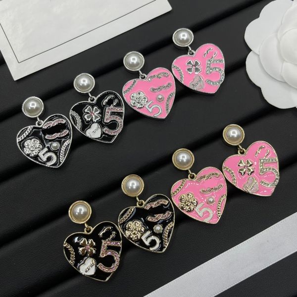 Designer Luxury Brand Classic Earring High Quality Heart Dangle 18K Gold Plated Crystal Earring Women Jewelry Wedding Party Gift
Designer Luxury Brand Classic Earring High Quality Heart Dangle 18K Gold Plated Crystal Earring Women Jewelry Wedding Party Gift