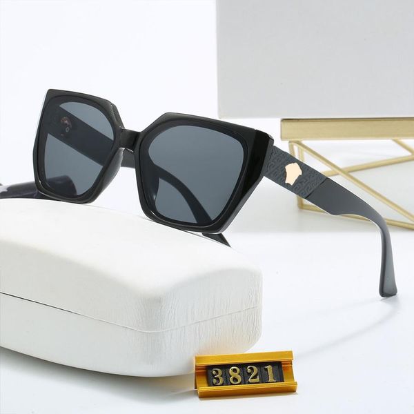 Oversized Sunglasses Designer Sunglasses for Men Women Big Full Frame Sunglass Polarized Glasses Vintage Goggle Adumbral Outdoor Eyeglasses
Oversized Sunglasses Designer Sunglasses for Men Women Big Full Frame Sunglass Polarized Glasses Vintage Goggle Adumbral Outdoor Eyeglasses