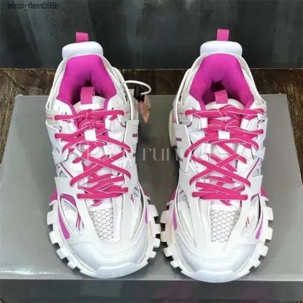 LED WITH Factory Direct Sale track tracks luxury mens trainers track 3 3.0 AAA black Trainer Printed Sneakers Size 35-45 School, 20_color
LED WITH Factory Direct Sale track tracks luxury mens trainers track 3 3.0 AAA black Trainer Printed Sneakers Size 35-45 School, 20_color