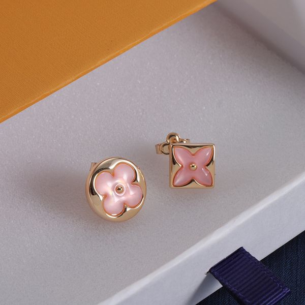 With Box Best Women stud pink earrings month-of-pearl fashion studs designers earring for women party christmas jewelry
With Box Best Women stud pink earrings month-of-pearl fashion studs designers earring for women party christmas jewelry