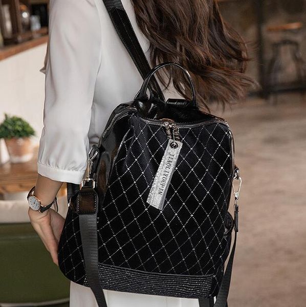 Fashionable ladies shoulder bag luxury fashion diamond handbag exquisite velvet leather women's backpack classic Joker diamond leisure backpack wholesale, Black
Fashionable ladies shoulder bag luxury fashion diamond handbag exquisite velvet leather women's backpack classic Joker diamond leisure backpack wholesale, Black