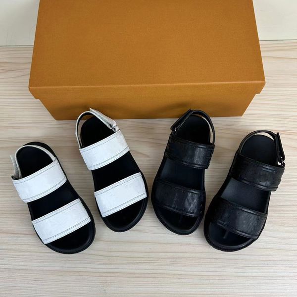 Kids leather sandals kid brand designer black white devil sticker toddler slippers boy athleisure shoes flip-flops
Kids leather sandals kid brand designer black white devil sticker toddler slippers boy athleisure shoes flip-flops