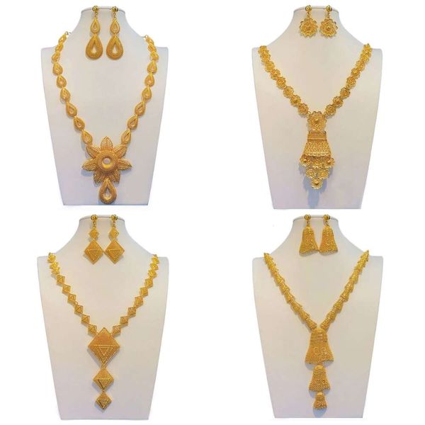 Dubai Sand Gold Flower Diamond shaped Pendant Necklace Earrings Two piece of Temperament Bridal Jewelry Set Women's Daily Party And Wedding Season
Dubai Sand Gold Flower Diamond shaped Pendant Necklace Earrings Two piece of Temperament Bridal Jewelry Set Women's Daily Party And Wedding Season