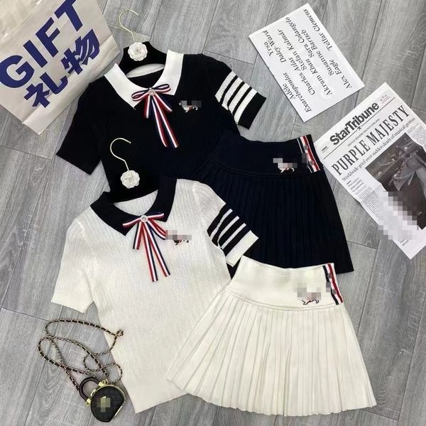 Pleated Skirt Set Puppy Embroidery Niche Design Bow Tie Lapel Knit Short Sleeve T-Shirt Women + Elastic High Waisted, Black
Pleated Skirt Set Puppy Embroidery Niche Design Bow Tie Lapel Knit Short Sleeve T-Shirt Women + Elastic High Waisted, Black