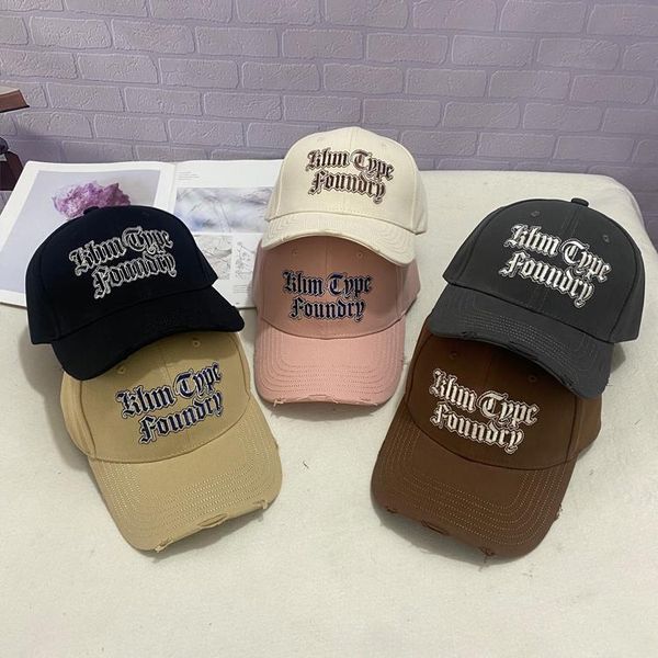 Men's and women's designers baseball cap European and American fashion brand solid color letter outdoor couple hats sailcloth ripped, Grey
Men's and women's designers baseball cap European and American fashion brand solid color letter outdoor couple hats sailcloth ripped, Grey