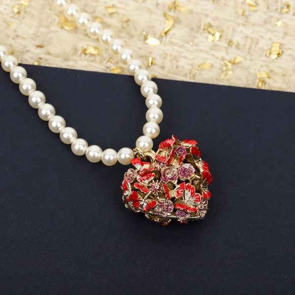 2024 New Arrival High Quality New Trend Fashion Pearls Necklace Retro Butterfly Rose Love Heart Pendant Women Luxury Brand Jewelry
2024 New Arrival High Quality New Trend Fashion Pearls Necklace Retro Butterfly Rose Love Heart Pendant Women Luxury Brand Jewelry