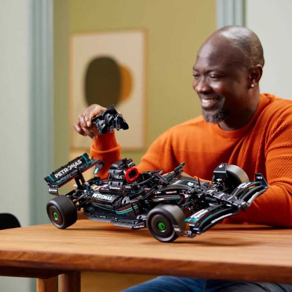 Blocks Technical F1 W14 E Performance Racing 42171 Block Set Model Car Block Toy Adult Gift Compatible with ED WX
Blocks Technical F1 W14 E Performance Racing 42171 Block Set Model Car Block Toy Adult Gift Compatible with ED WX