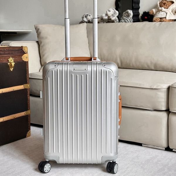 Designer Universal Wheel Suitcase Business Travel Portable Boarding Luggage Case High-Capacity Suitcases 3 Colors, G3
Designer Universal Wheel Suitcase Business Travel Portable Boarding Luggage Case High-Capacity Suitcases 3 Colors, G3