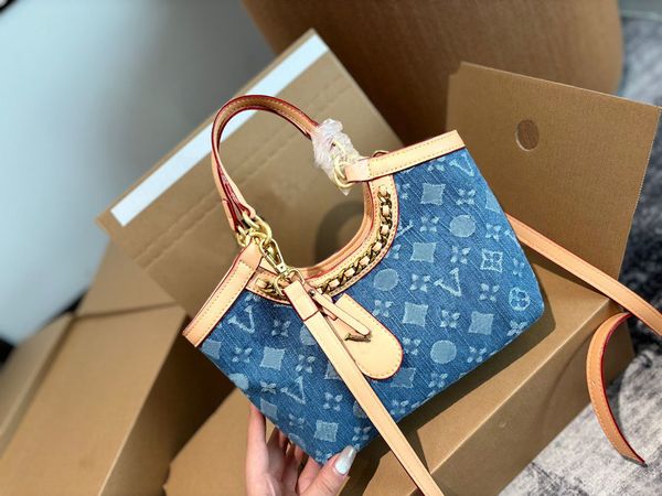 New brand designer tote bag classic Blue denim women shopping package clutch handbag high quality shoulder crossbody bags
New brand designer tote bag classic Blue denim women shopping package clutch handbag high quality shoulder crossbody bags