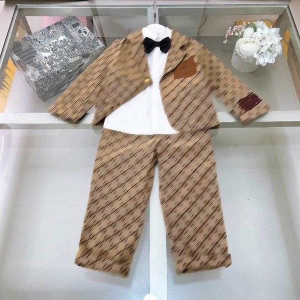 Top baby Tracuits boys three-piece KIds formal dress Size 100-150 Full print of letters jacket White shirt and pants, Ivorie
Top baby Tracuits boys three-piece KIds formal dress Size 100-150 Full print of letters jacket White shirt and pants, Ivorie