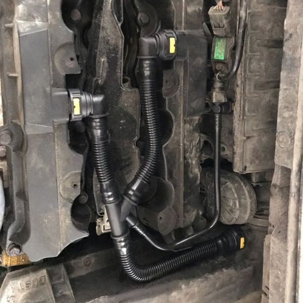 Car Engine Exhaust Crankcase Breather Tubes Waste Gas Vent Pipes for Citroen 1192W0/9675884280 for peugeot 307 308