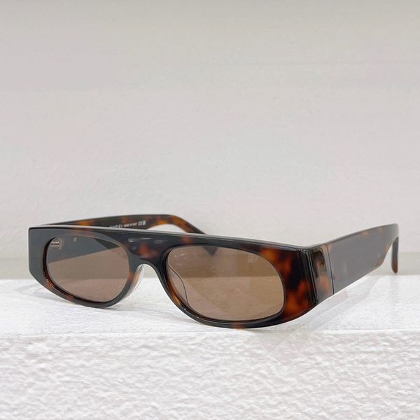 Luxury Womens designer glasses G1771 Acetate Frame Acetate sideburns with Gold G lettering solid brown lenses 100%UVA/UVB protection
Luxury Womens designer glasses G1771 Acetate Frame Acetate sideburns with Gold G lettering solid brown lenses 100%UVA/UVB protection
