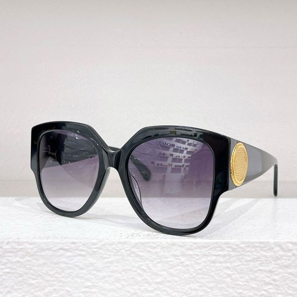Classic Mens and Womens Designer Sunglasses G1407 Glossy Light Hawksbill Shell Acetic Acid Frame Gradient Lens 100% UVA/UVB Protection
Classic Mens and Womens Designer Sunglasses G1407 Glossy Light Hawksbill Shell Acetic Acid Frame Gradient Lens 100% UVA/UVB Protection