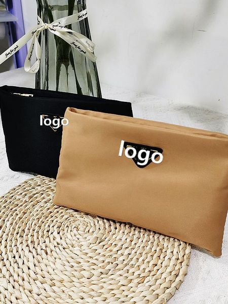 Glasses Storage Designer Women's Makeup Bag New Toiletries Bags Wholesale Fashion Letters Handbag
Glasses Storage Designer Women's Makeup Bag New Toiletries Bags Wholesale Fashion Letters Handbag