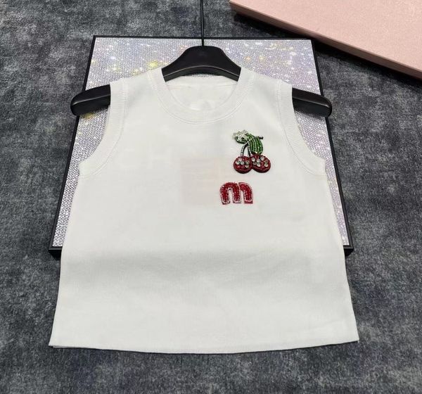 Exquisite Cherry Embellished Knit Vest, Slim Fit Design, Elegant and Stylish New Arrival for Spring & Summer, Beige
Exquisite Cherry Embellished Knit Vest, Slim Fit Design, Elegant and Stylish New Arrival for Spring & Summer, Beige