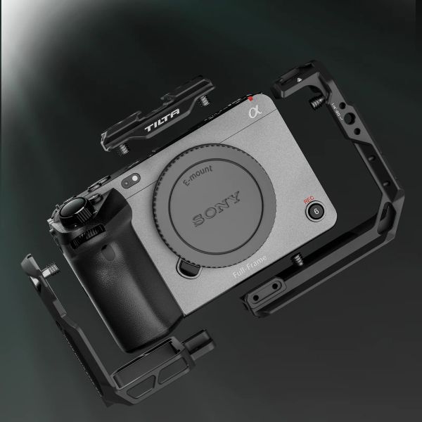 TILTA NEW TA-T16-FCC Sony FX3 FX30 Camera Cage Armor Full Cage Body Surround Tactical Suit Anti Scratch Full RIG 0
TILTA NEW TA-T16-FCC Sony FX3 FX30 Camera Cage Armor Full Cage Body Surround Tactical Suit Anti Scratch Full RIG 0