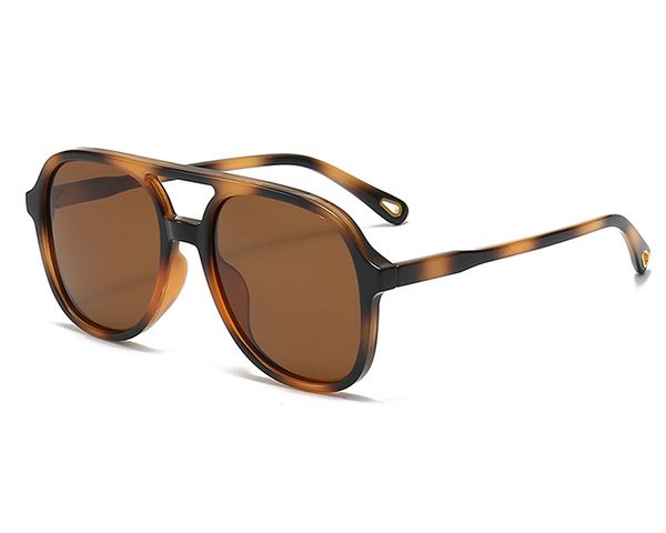 Sunglasses men women Vintage Pilot Style TAC Lens Unisex Summer Dress Fashion suitable Men Women Fashion beach shading,Driving, Fishing.
Sunglasses men women Vintage Pilot Style TAC Lens Unisex Summer Dress Fashion suitable Men Women Fashion beach shading,Driving, Fishing.