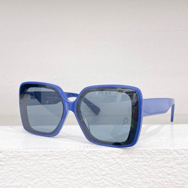 Fashionable Mens Womens sunglasses designer sunglasses SUM152 super large eyeglass frame womens super large high quality sunglasses UV protection belt box
Fashionable Mens Womens sunglasses designer sunglasses SUM152 super large eyeglass frame womens super large high quality sunglasses UV protection belt box