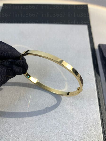 Luxury thin gold bracelet for women with no Diamond top V-gold 18k silver bracelet Open Style Wedding Jewelry for gift with box for Love gift wife fashion jewelry
Luxury thin gold bracelet for women with no Diamond top V-gold 18k silver bracelet Open Style Wedding Jewelry for gift with box for Love gift wife fashion jewelry