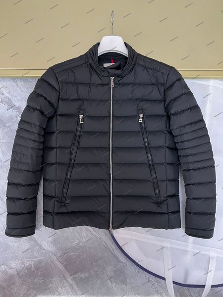 Designer Mens Autumn Down Jacket Parkas Luxury Man Hooded Puffer cropped puffer jacket Light Down Jacket Jacket 90 white duck down Black
Designer Mens Autumn Down Jacket Parkas Luxury Man Hooded Puffer cropped puffer jacket Light Down Jacket Jacket 90 white duck down Black