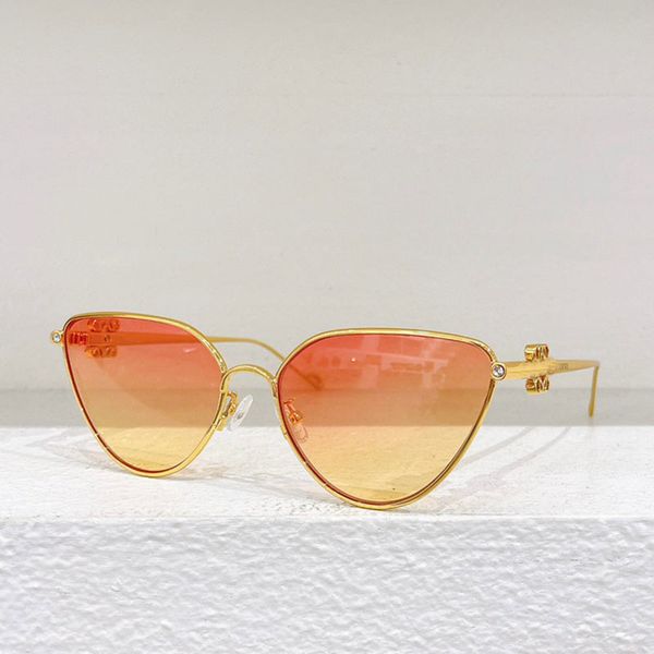 Sunglasses designed by Mens designers full frame UV400 sun protection Womens fashionable neutral glasses luxurious transparent lenses trendy glasses LW4004
Sunglasses designed by Mens designers full frame UV400 sun protection Womens fashionable neutral glasses luxurious transparent lenses trendy glasses LW4004
