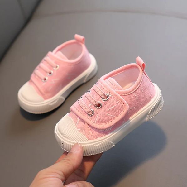 Children Canvas Casual 2023 Spring New Boys' 1-6 Year Old Baby Breathable Girls Low Top Board Kid Shoes, Red
Children Canvas Casual 2023 Spring New Boys' 1-6 Year Old Baby Breathable Girls Low Top Board Kid Shoes, Red