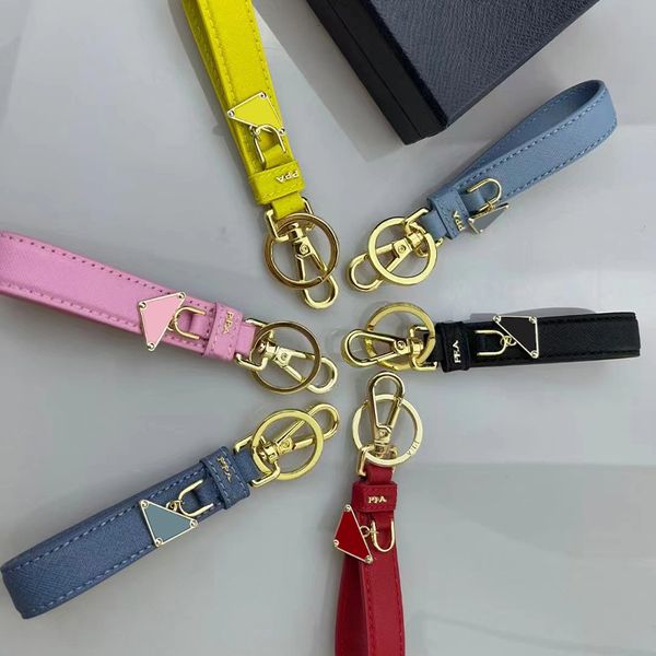 Genuine Leather Designer Keychain Bag Accessories Car Key Chain Gift Letters Design for Men Women Vintage Golden Keyring Delicate Decoration
Genuine Leather Designer Keychain Bag Accessories Car Key Chain Gift Letters Design for Men Women Vintage Golden Keyring Delicate Decoration