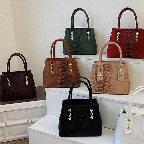wholesale women shoulder bag 7 colors this year's popular soft leather fashion handbag multi layered crocodile handbag elegant retro embossed messenger bag, White 
wholesale women shoulder bag 7 colors this year's popular soft leather fashion handbag multi layered crocodile handbag elegant retro embossed messenger bag, White