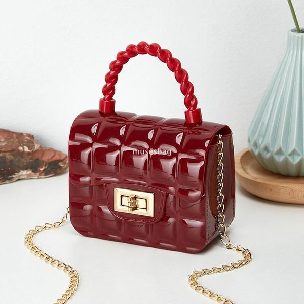 Lingge Chain Handbag Fashion Plaid Jelly Bag Mini Mouth Red Bag PVC Crossbody Small Bag Women Small Square Bag, Pink
Lingge Chain Handbag Fashion Plaid Jelly Bag Mini Mouth Red Bag PVC Crossbody Small Bag Women Small Square Bag, Pink