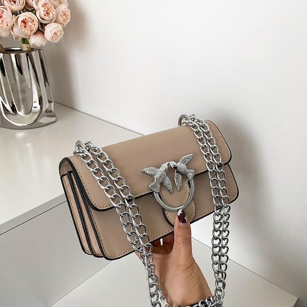 Factory wholesale women shoulder bags 7 colors sweet lady candy-colored fashion handbag daily Joker solid color leather chain bag flip silver buckle backpack 72097, Green
Factory wholesale women shoulder bags 7 colors sweet lady candy-colored fashion handbag daily Joker solid color leather chain bag flip silver buckle backpack 72097, Green
