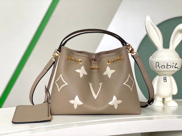 10A Top Quality Women's Flower Handbag Beige Bag Crossbody Bag With Letter Pattern PU Leather Bucket Bag, Brown
10A Top Quality Women's Flower Handbag Beige Bag Crossbody Bag With Letter Pattern PU Leather Bucket Bag, Brown