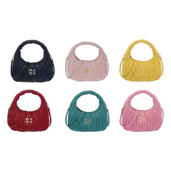 Women's underarm Cleo Wander Matelasse Luxurys Designer bag top quality mens armpit handbag Shoulder Bags Cross Body Purse hobo totes Clutch satchel, T17
Women's underarm Cleo Wander Matelasse Luxurys Designer bag top quality mens armpit handbag Shoulder Bags Cross Body Purse hobo totes Clutch satchel, T17