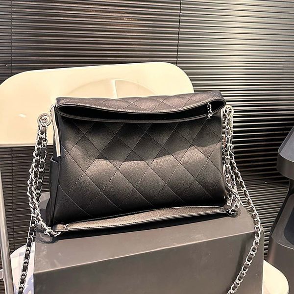 Designer bags Classic Luxury Women Leather Shoulder Bag leather chain Armpit bag Crossbody bag Second hand Beach bag Handbag Shopping Bag Tote Messenger bag 31m, Black
Designer bags Classic Luxury Women Leather Shoulder Bag leather chain Armpit bag Crossbody bag Second hand Beach bag Handbag Shopping Bag Tote Messenger bag 31m, Black