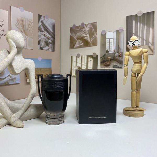 The wooden fragrance of men's perfume brings the invincible aura highlights the masculine style and becomes the focus of attention
The wooden fragrance of men's perfume brings the invincible aura highlights the masculine style and becomes the focus of attention