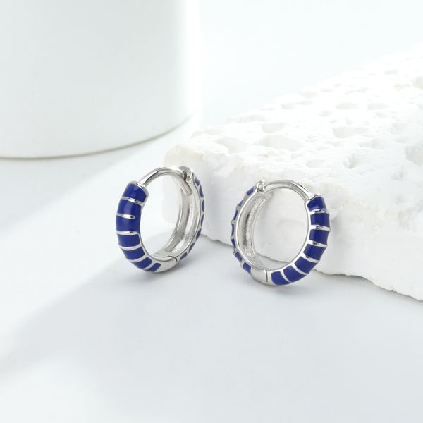 S925 pure silver drip oil design, light luxury niche ear buckle, colorful dopamine, popular earrings on the internet
S925 pure silver drip oil design, light luxury niche ear buckle, colorful dopamine, popular earrings on the internet