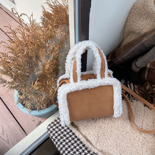2023 Autumn and Winter New Brushed Leather Handbag Fashion Versatile Crossbody Plush Small Bag Girl, Brown
2023 Autumn and Winter New Brushed Leather Handbag Fashion Versatile Crossbody Plush Small Bag Girl, Brown