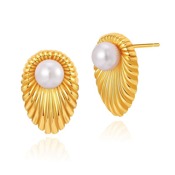 Baroque style European and American new brass plated 18K real gold pearl earrings, pearl material, elegant temperament ear buckle
Baroque style European and American new brass plated 18K real gold pearl earrings, pearl material, elegant temperament ear buckle