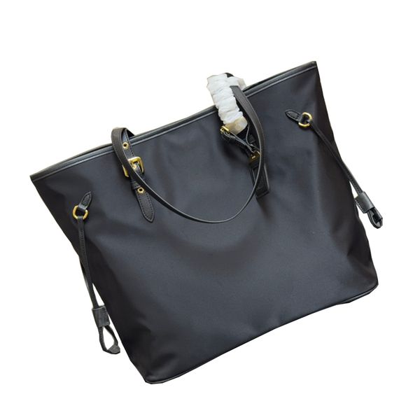 Designer bag Classic Travel luggage for women men Large capacity High Quality Nylon Shopping bag Handbag Totes shoulder Bags mens womens Boston Bag Crossbody Bag36m, Black
Designer bag Classic Travel luggage for women men Large capacity High Quality Nylon Shopping bag Handbag Totes shoulder Bags mens womens Boston Bag Crossbody Bag36m, Black