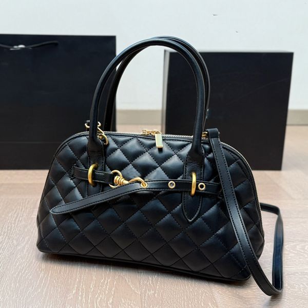 Designers bags Classic bag Fashion Shell bag handbag Women Leather Handbags Womens crossbody Vintage Clutch Tote Shoulder Messenger bags Armpit bag 31m, Black
Designers bags Classic bag Fashion Shell bag handbag Women Leather Handbags Womens crossbody Vintage Clutch Tote Shoulder Messenger bags Armpit bag 31m, Black