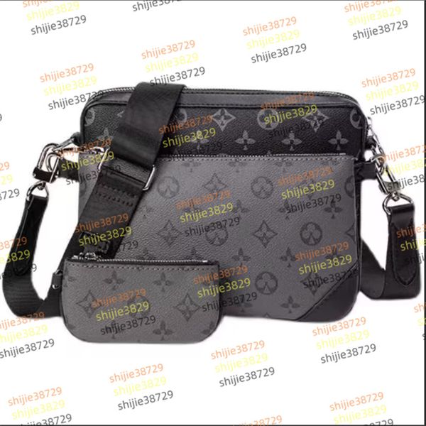 7A 2025 Men Leather TRIO Messenger Bags Luxury Shoulder belt Make up Bag Designer Handbag Tote Man's bags M44612, 4#
7A 2025 Men Leather TRIO Messenger Bags Luxury Shoulder belt Make up Bag Designer Handbag Tote Man's bags M44612, 4#