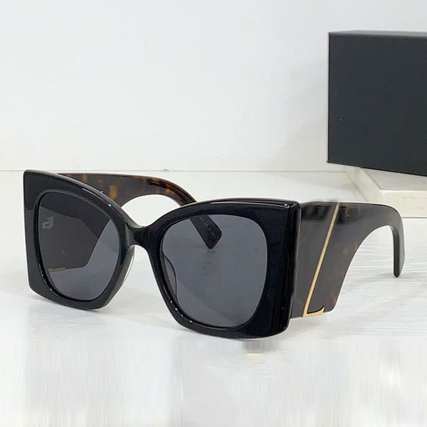 Summer Man Womens oversized square sunglasses M119 popular luxury Womens glasses UV resistant retro board square large frame glasses polarized light sunglasses
Summer Man Womens oversized square sunglasses M119 popular luxury Womens glasses UV resistant retro board square large frame glasses polarized light sunglasses