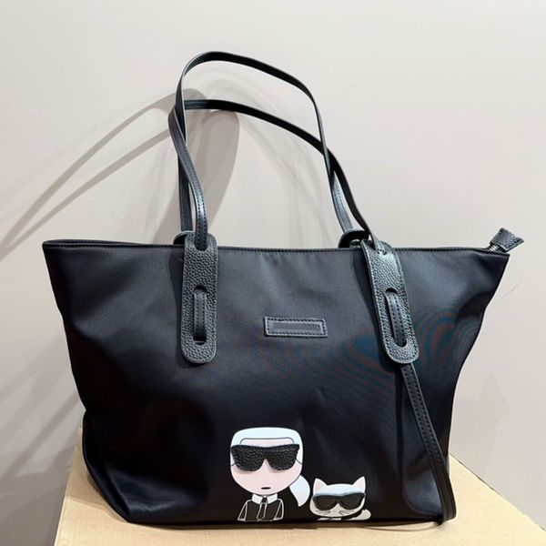 Designer Bag Woven Handbag Beach Bag Tote Bag Women's Classic Shoulder Bag Large Capacity Bag Messenger Bag Fortune Bag 30cm, Black
Designer Bag Woven Handbag Beach Bag Tote Bag Women's Classic Shoulder Bag Large Capacity Bag Messenger Bag Fortune Bag 30cm, Black