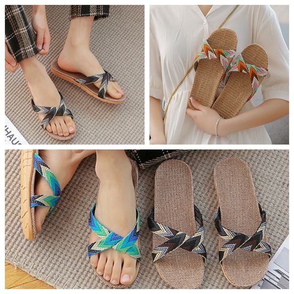 2024 slippers fashion Thick bottom designer Women Shoes Cartoon Alphabet lady Platform Sandals Leather Heels letter High heel Slides, Grey
2024 slippers fashion Thick bottom designer Women Shoes Cartoon Alphabet lady Platform Sandals Leather Heels letter High heel Slides, Grey