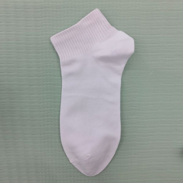 Sports and leisure breathable socks, white short socks, low cut, comfortable
Sports and leisure breathable socks, white short socks, low cut, comfortable